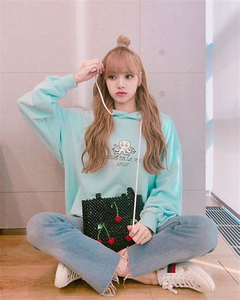 blackpink lisa cute outfits.